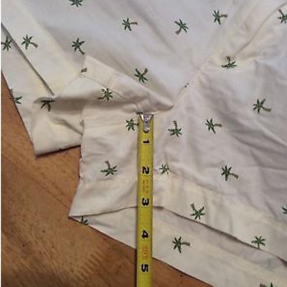 Uniqlo Ivory Green Palm Tree Flat front SHORTS 6 - Picture 4 of 9